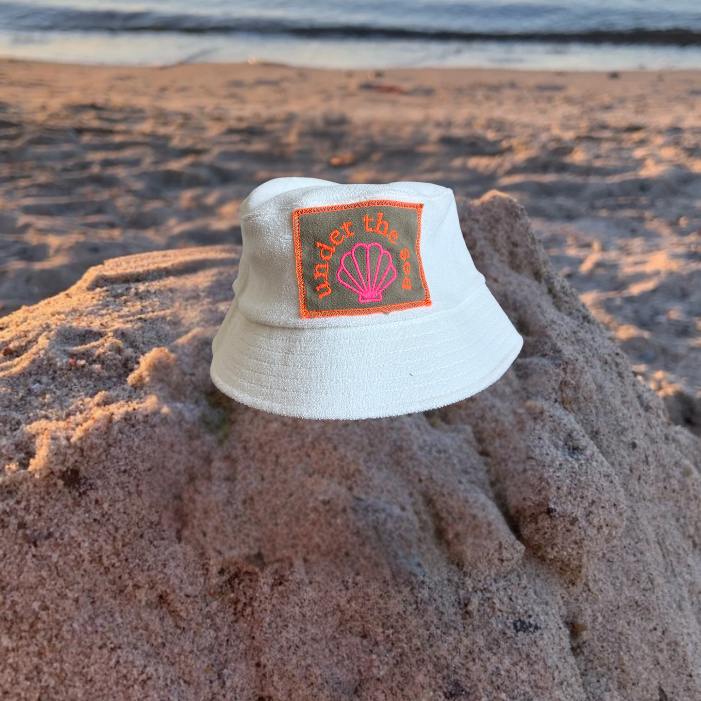 Bucket Hat / Sommerhut Frottee Weiß "under the sea"