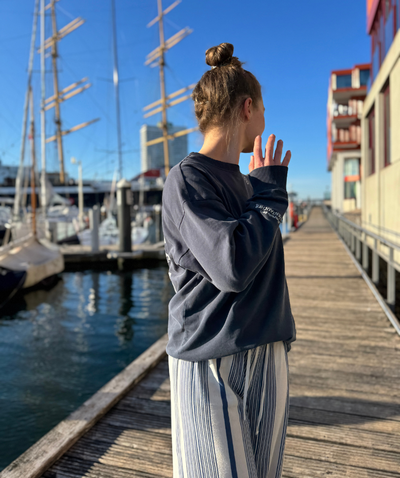 Sweatshirt verwaschenes Blau "Baden Gehen"