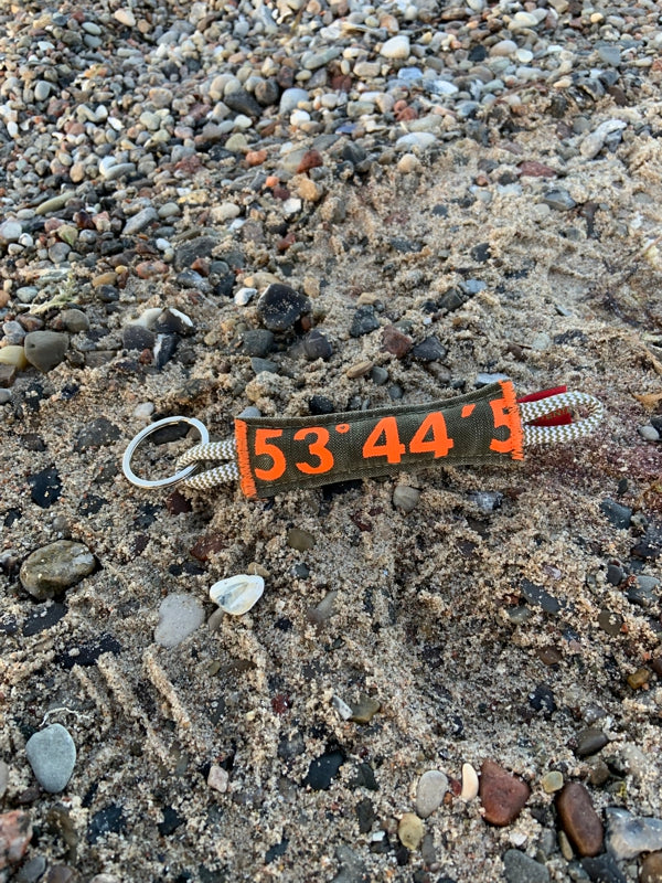 Schlüsselanhänger "Koordinaten orange"