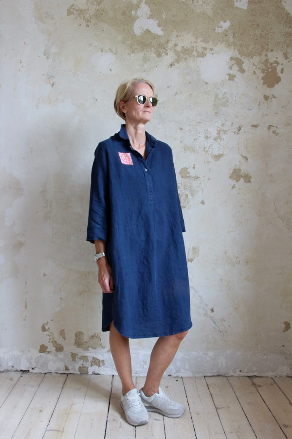 Leinenkleid dunkelblau "Peace"