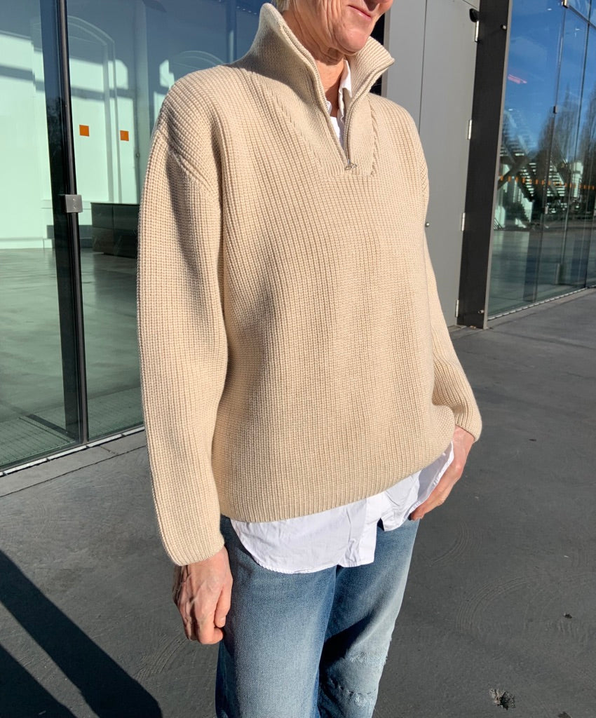 Troyer Beige