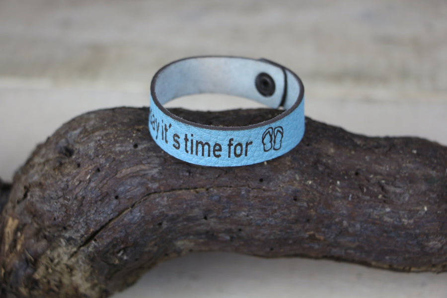 Lederarmband "It´s time for..." blau