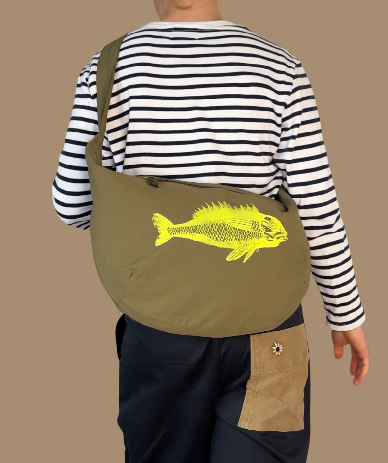 Crossbodybag Khaki "Fisch Gelb"