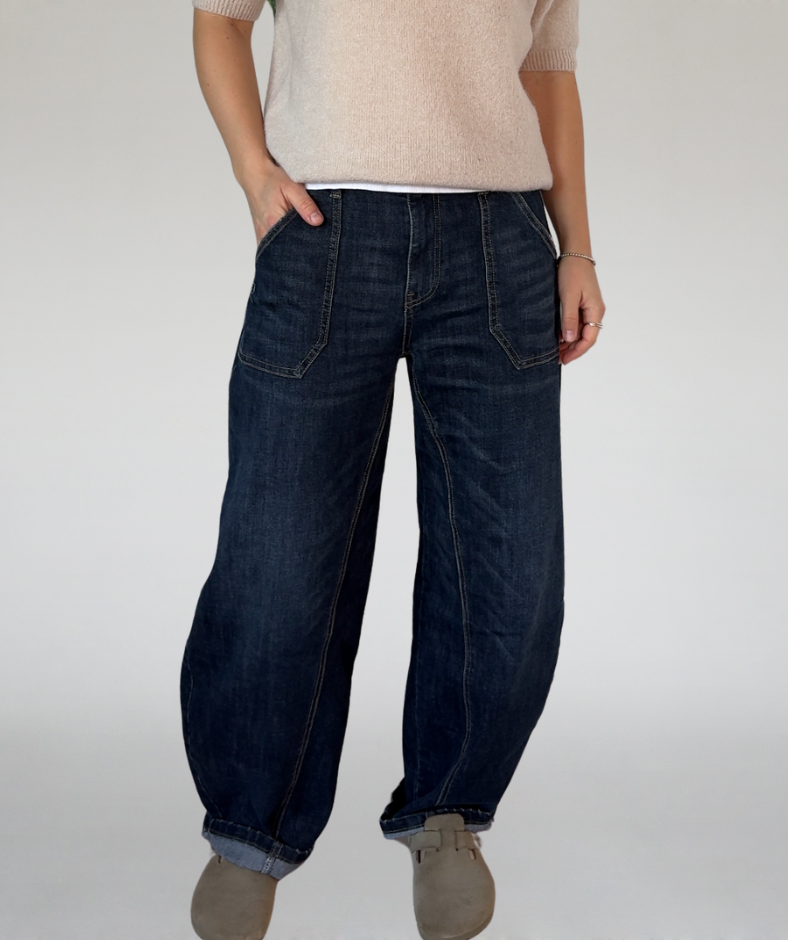 Jeans mit aufgesetzten Taschen