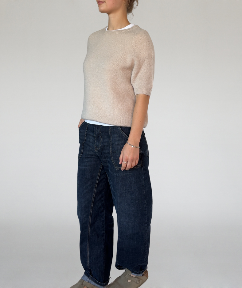 Jeans mit aufgesetzten Taschen