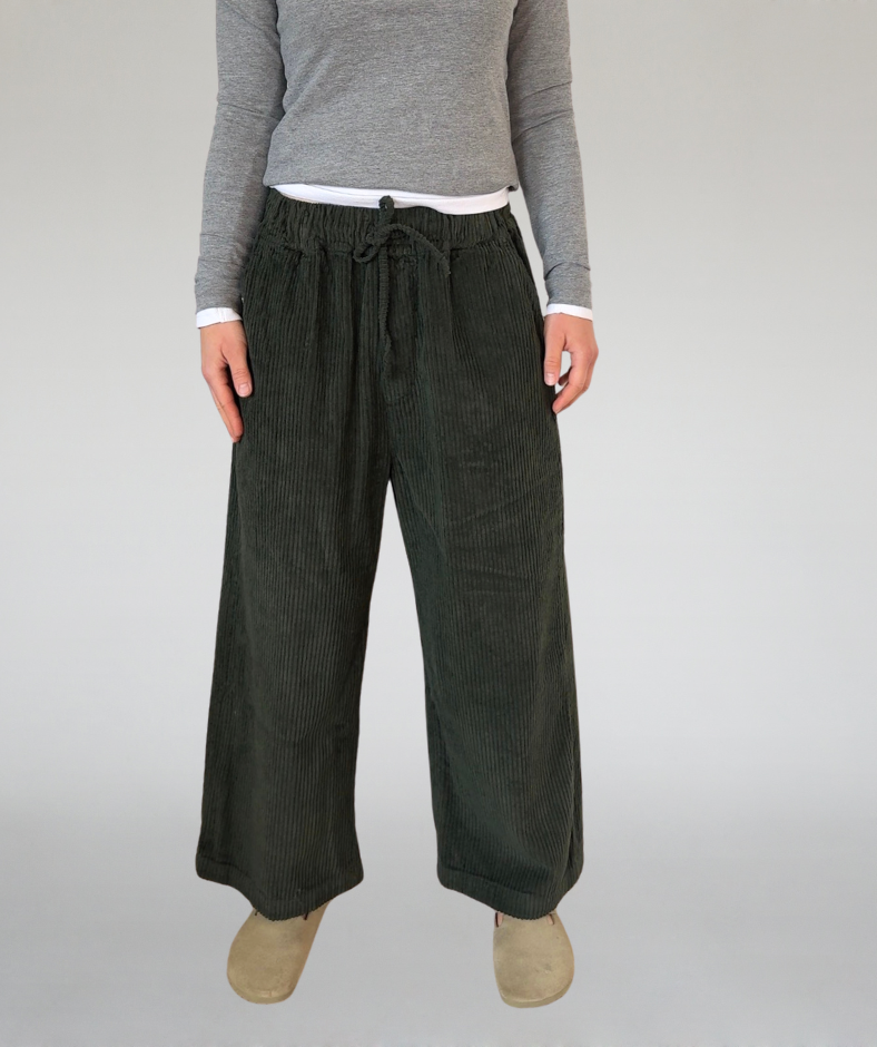 Cordhose big pockets olivgrün