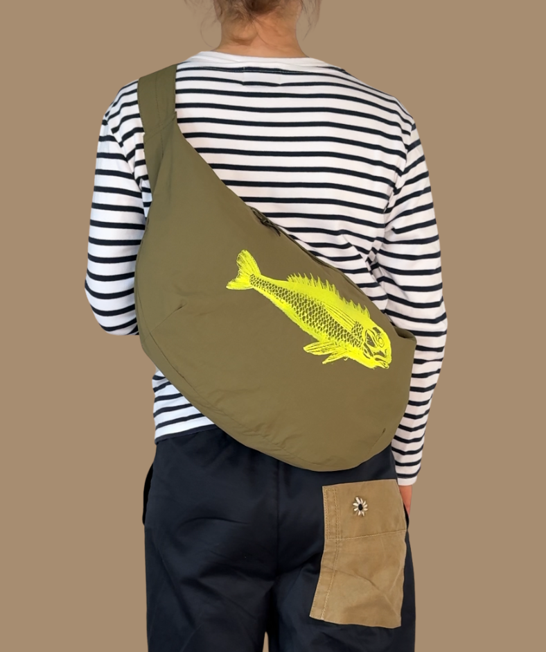 Crossbodybag Khaki "Fisch Gelb"