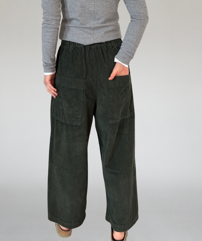 Cordhose big pockets olivgrün