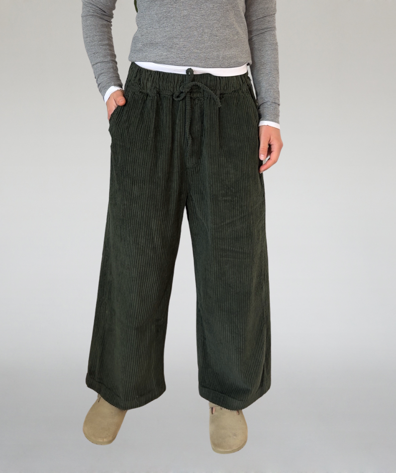 Cordhose big pockets olivgrün