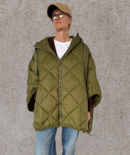 gesteppter Poncho / Puffer-poncho