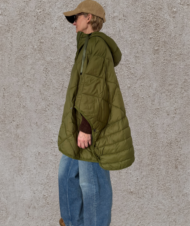 gesteppter Poncho / Puffer-poncho