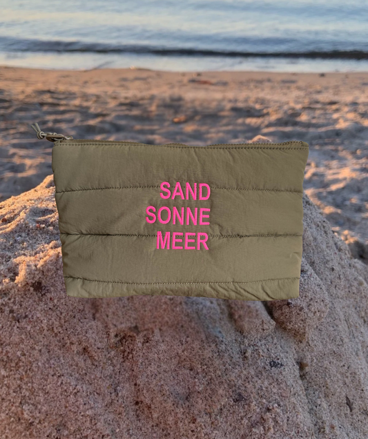 gesteppte Kulturtasche / Make-Up-Bag Khaki "Sand Sonne Meer"