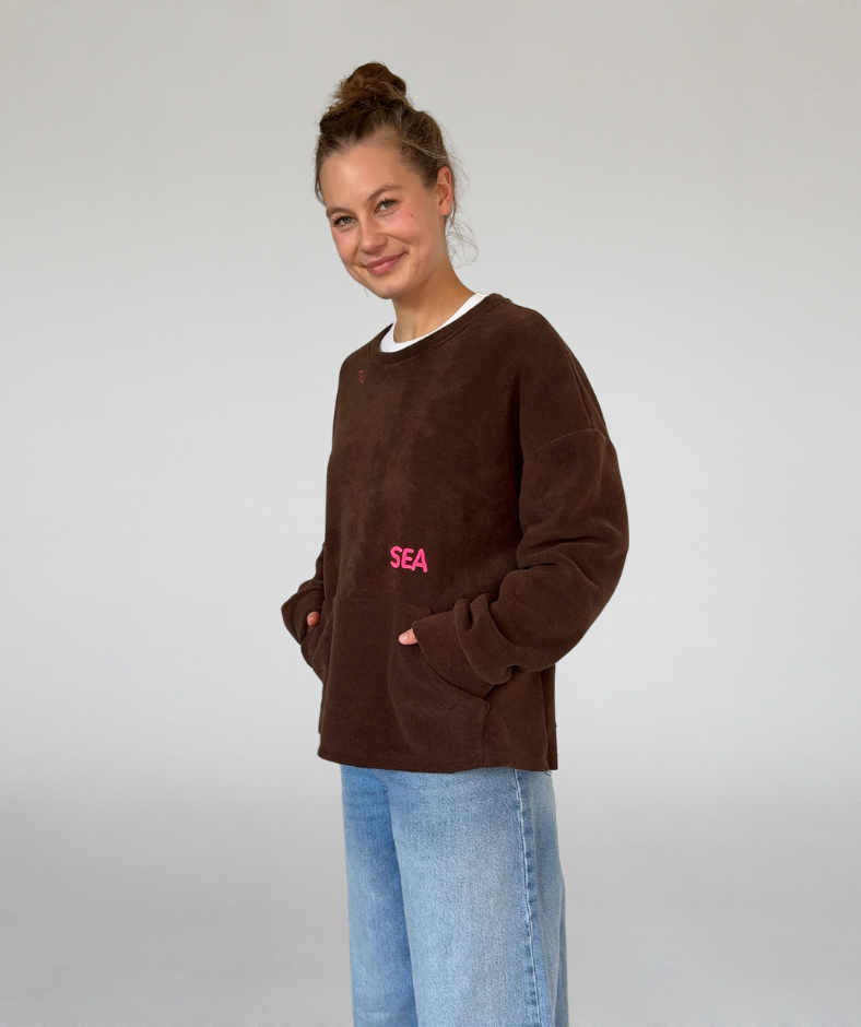 Fleecesweater mit Kangurutasche braun „SEA“