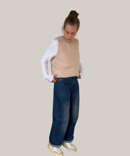 Jeans mit kleiner Bundfalte