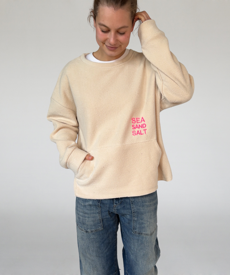 Fleecesweater mit Kangurutasche sand „Landgang“