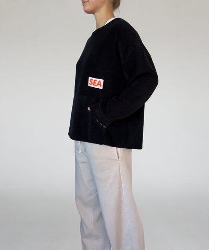 Fleecesweater mit Kangurutasche schwarz „salty lifestyle“