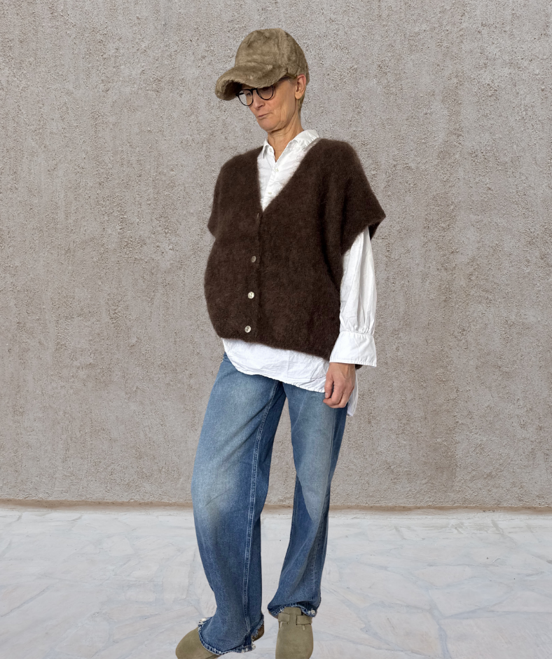 Strickjacke / Pullunder mit Knöpfen "Braun"