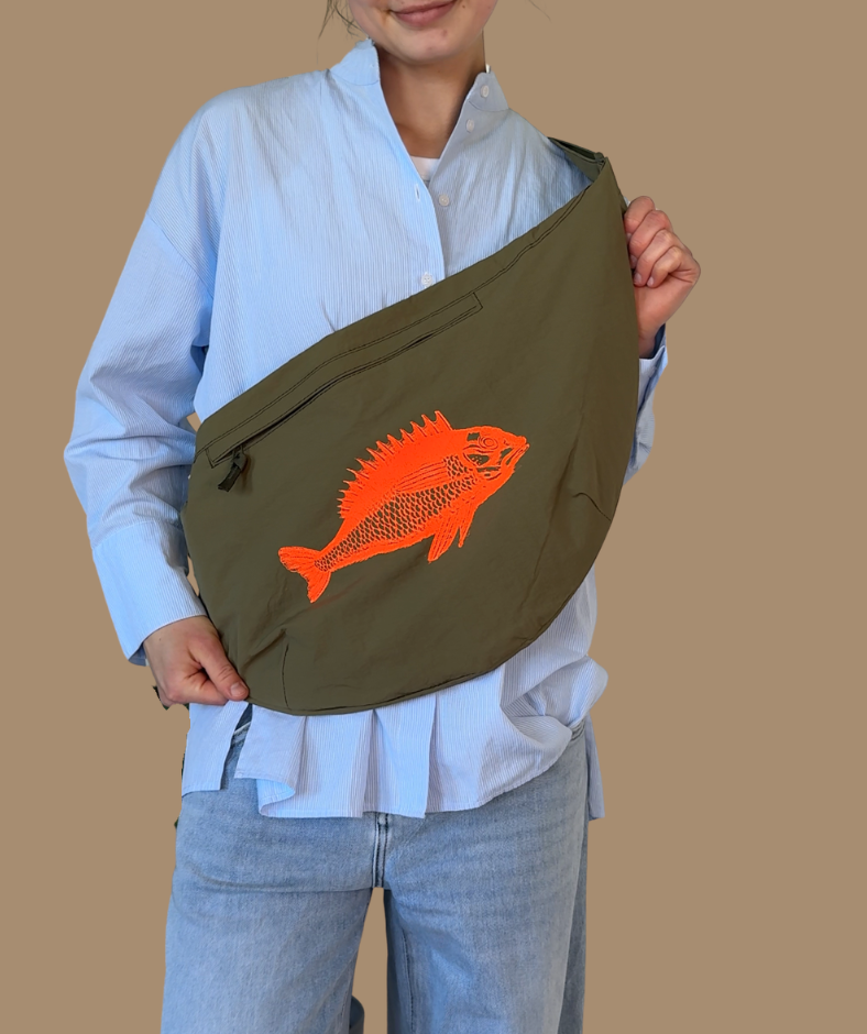 Crossbodybag Khaki "Fisch Orange"