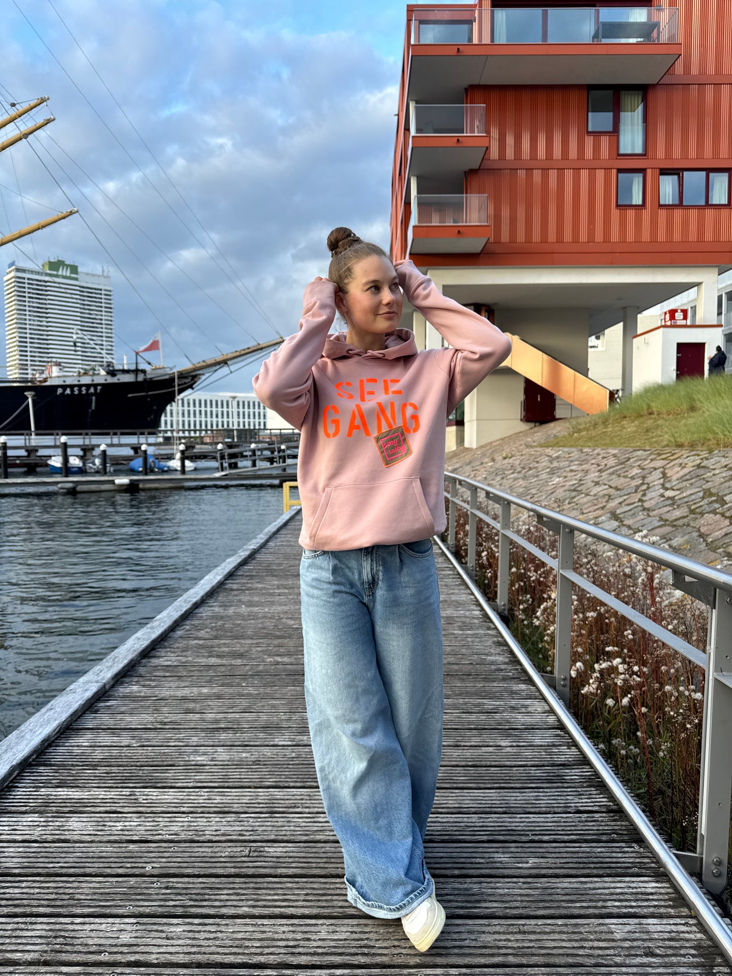 Hoodie Altrosa "Seegang“