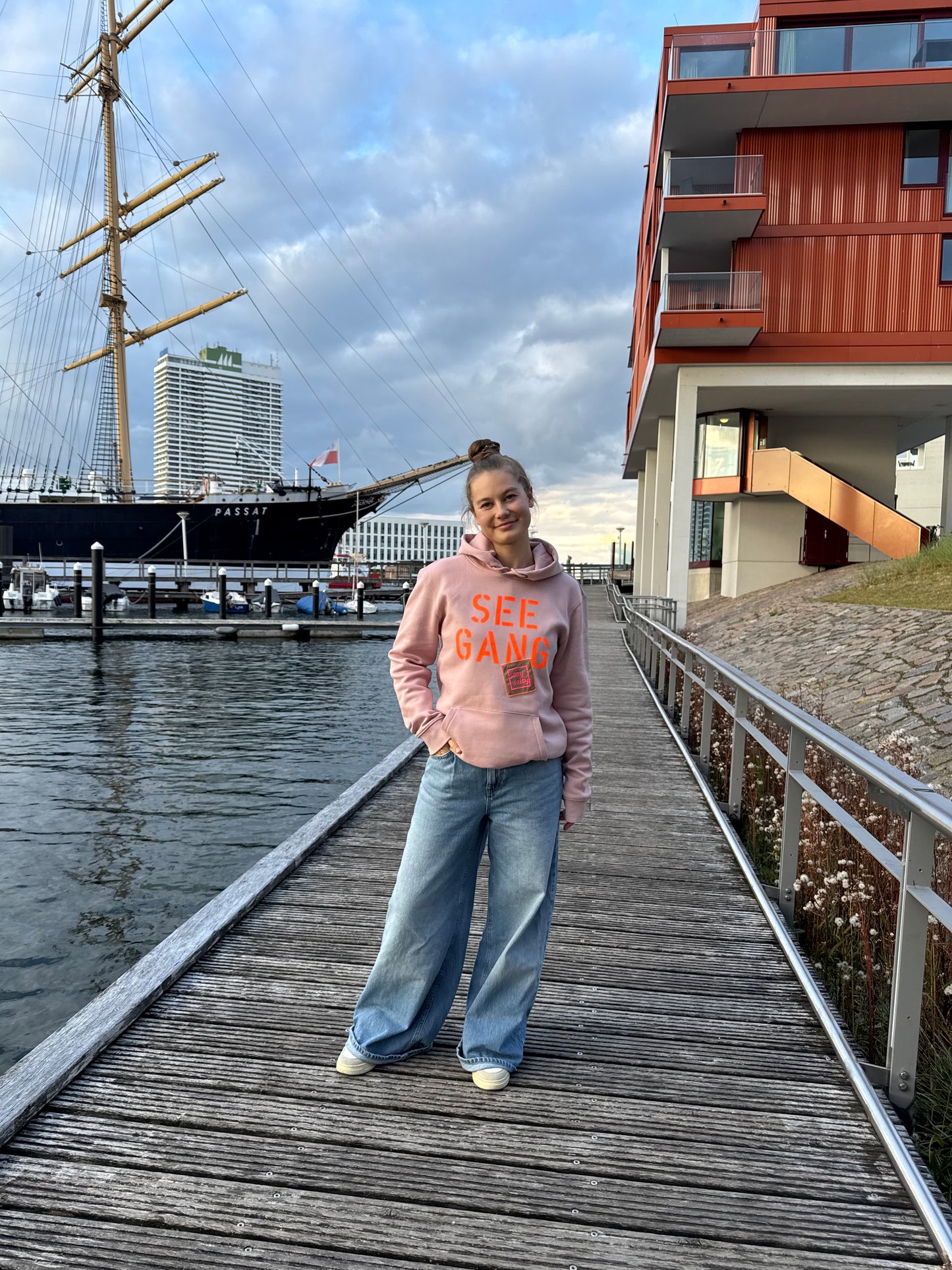Hoodie Altrosa "Seegang“