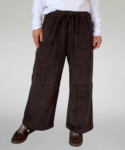 Cordhose big pockets schokobraun