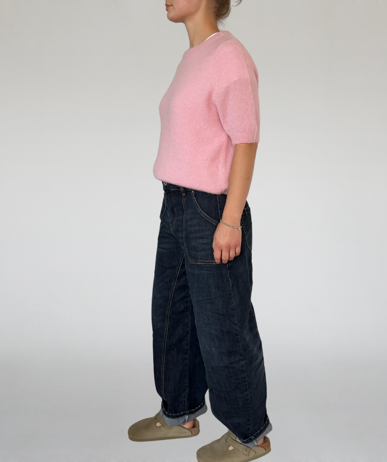 Jeans mit aufgesetzten Taschen